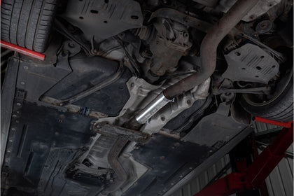 Scorpion mellemrør til BMW M135i F20/F21, set nedefra
