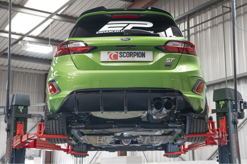 Scorpion GPF-back udstødning til Ford MK8.5 Fiesta, Daytona Ceramic, set bagfra