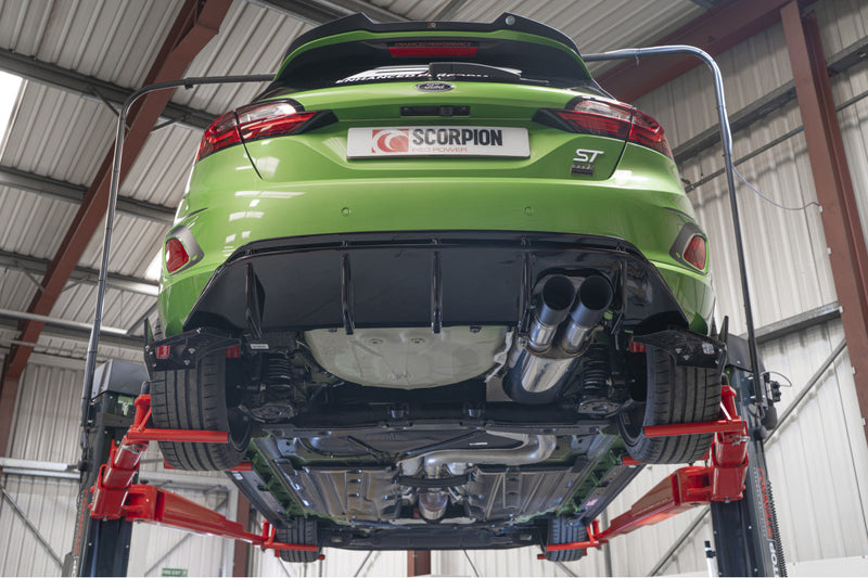 Scorpion GPF-back udstødning til Ford MK8.5 Fiesta, Daytona Ceramic, set nedefra