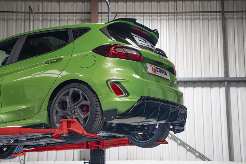 Scorpion GPF-back udstødning til Ford MK8, Daytona Ceramic, set fra siden