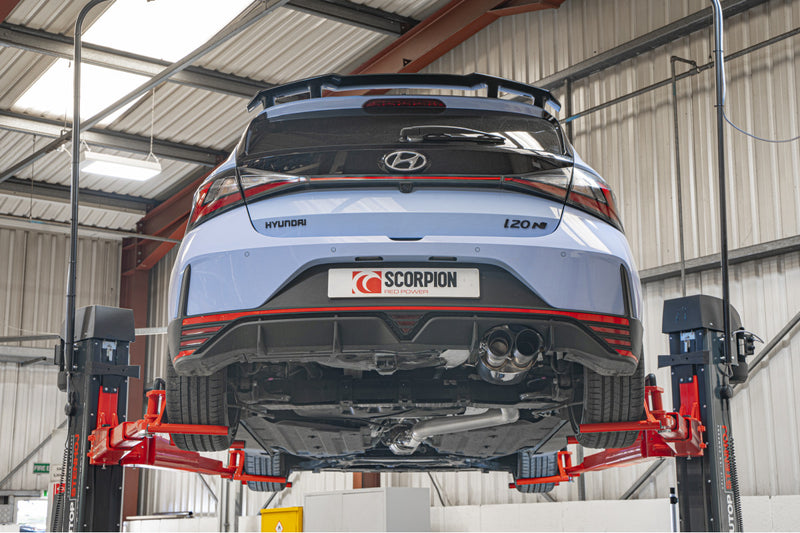 Scorpion GPF-back udstødning til Hyundai I20 med ventiler, Daytona Ceramic, set bagfra