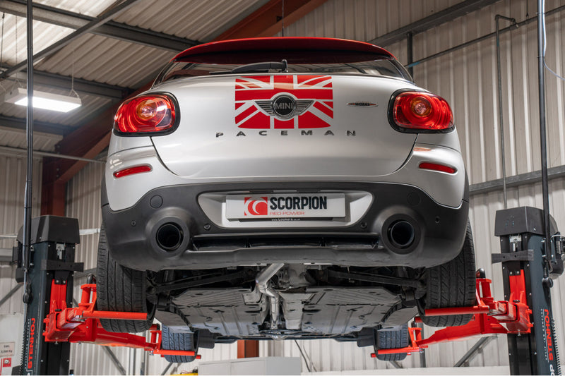 Scorpion cat-back udstødning til Mini Countryman – ikke-resoneret, Daytona Ceramic, set bagfra