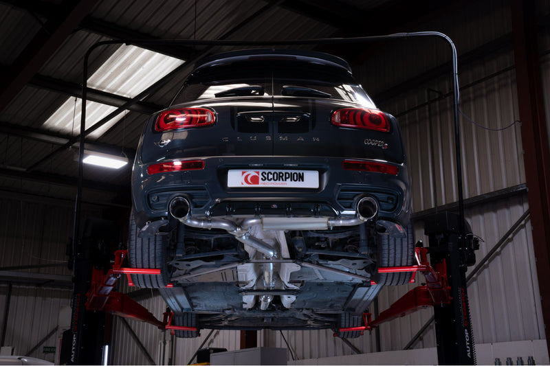 Scorpion cat-back udstødning til Mini Clubman F54 Cooper S – resoneret, Daytona, set bagfra