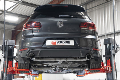 Scorpion cat-back udstødning til VW MK6 Golf GTI – resoneret, Daytona, set bagfra