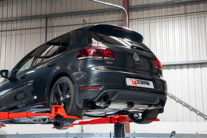 Scorpion cat-back udstødning til VW MK6 Golf GTI – ikke-resoneret, Daytona Ceramic, set fra siden