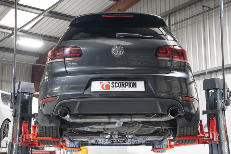 Scorpion cat-back udstødning til VW MK6 Golf GTI – ikke-resoneret, Daytona, set bagfra
