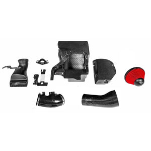 Eventuri Black Carbon intake system til Honda Civic FK8 Type R med carbon fiber komponenter og rød luftfilter