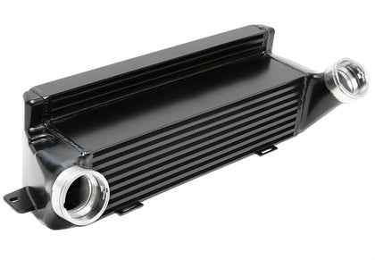 TA-Technix Intercooler BMW X1 – Sølv intercooler bred fra siden