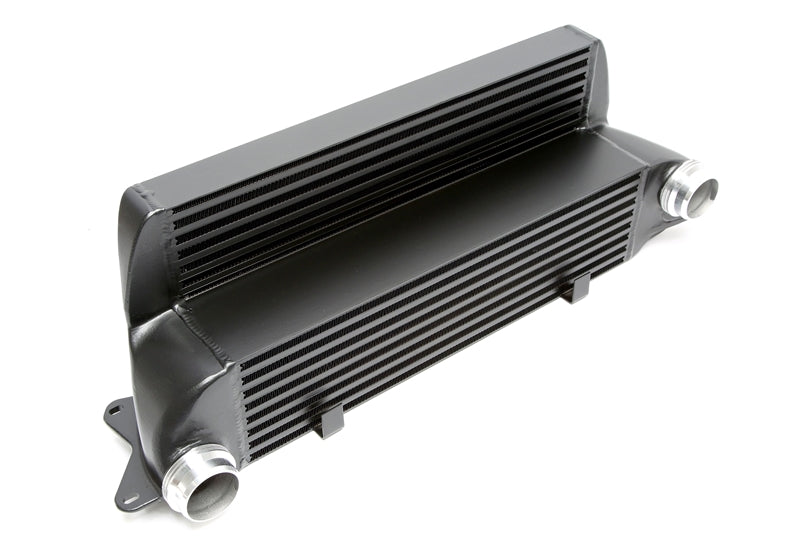 TA-Technix Intercooler BMW 6-Serie E63, E64 – Sort intercooler kantet mindre udgave