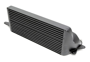 TA-Technix Intercooler BMW 6-Serie E63, E64 – Sølv intercooler med tilslutningsdele øverst