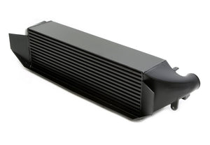 TA-Technix Intercooler Volvo V40 – Intercooler fraside med finn-struktur