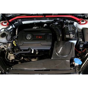 TA Technix Carbon Air Intake VW Arteon 3H – Motor rødt cover detalje visning