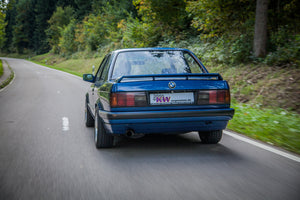 BMW 3er E30 med KW-undervogn