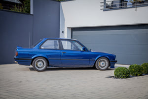 BMW 3er E30 med KW-undervogn