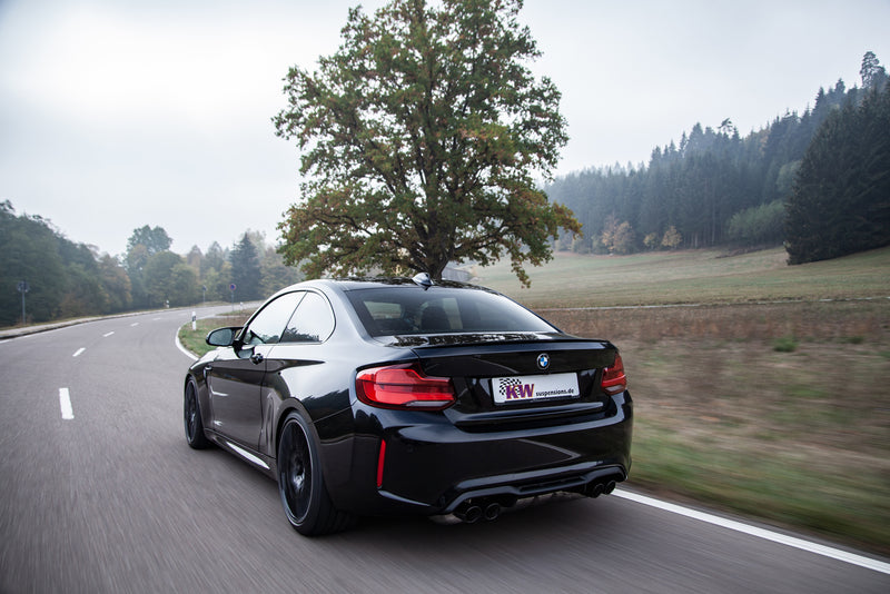 BMW M2 Competition med KW-undervogn
