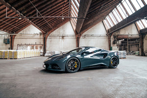 Lotus Emira V6 med KW-undervogn