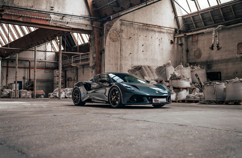 Lotus Emira V6 med KW-undervogn