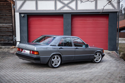 Mercedes 190 med KW-undervogn