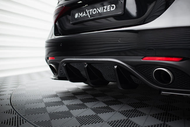 Maxton Rear Valance Alfa Romeo Giulia Veloce - Gloss Black