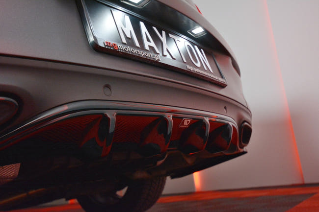 Maxton rear valance til Mercedes-AMG C43 / AMG-Line Coupe C205 – blank sort – billede 2 af 6