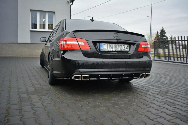 Maxton rear valance til Mercedes-Benz E63 AMG W212 – billede 2 af 5