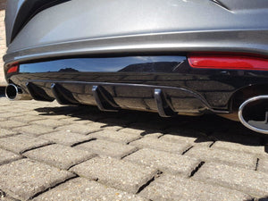Maxton Rear Valance Volkswagen Scirocco Mk.3 R Facelift - Gloss Black