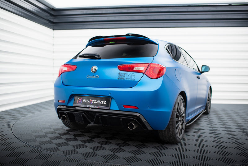 Maxton rear valance til Alfa Romeo Giulietta (Exhaust On Both Sides Version) – blank sort – billede 2 af 5