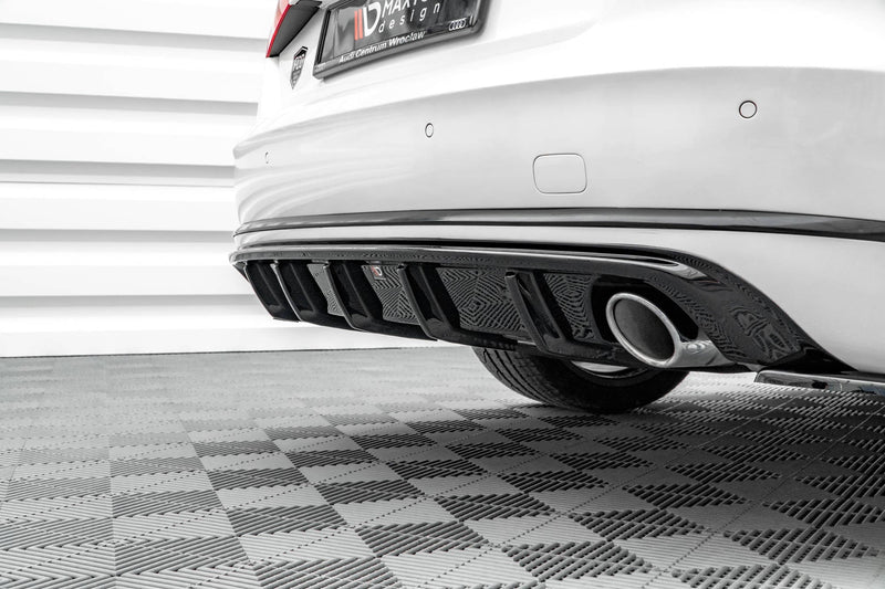 Maxton rear valance til Audi A8 D4 – blank sort – billede 3 af 7