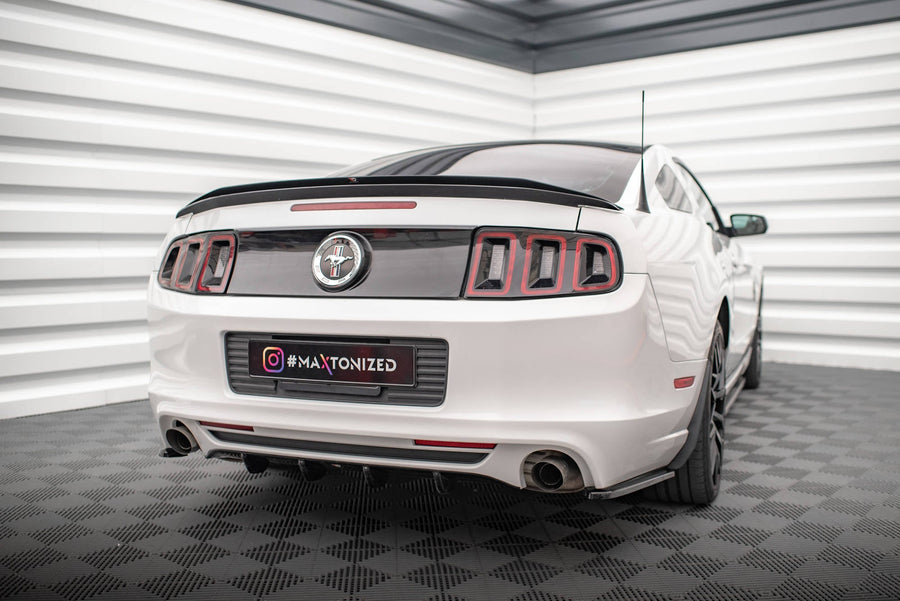 Maxton rear valance til Ford Mustang Mk5 Facelift – blank sort – billede 1 af 7