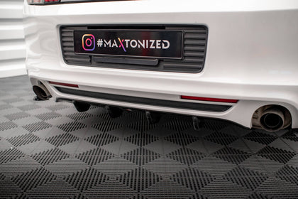 Maxton rear valance til Ford Mustang Mk5 Facelift – blank sort – billede 2 af 7