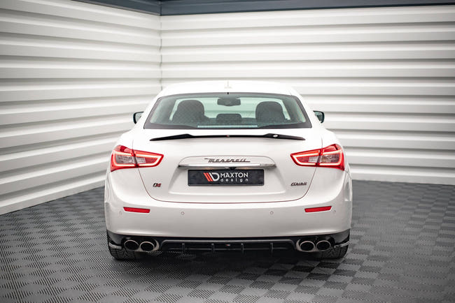 Maxton rear valance til Maserati Ghibli Mk3 – blank sort – billede 1 af 4