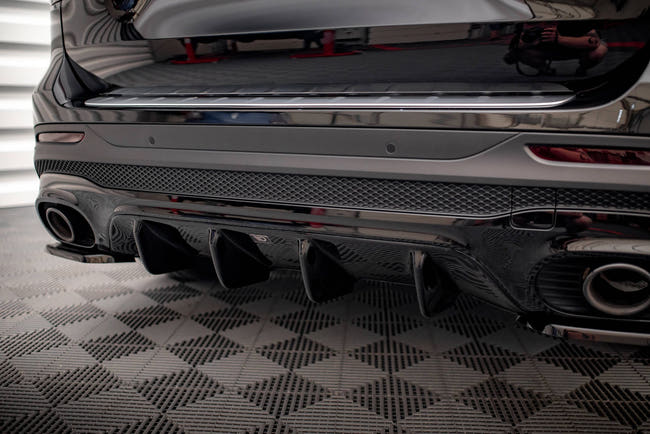 Maxton rear valance til Mercedes-AMG GLB 35 / AMG-Line X247 – blank sort – billede 2 af 6