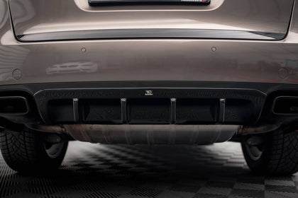 Maxton rear valance til Porsche Cayenne Turbo / Standard Mk2 – blank sort – billede 5 af 7