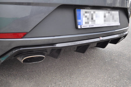 Maxton rear valance til Seat Leon Cupra Mk3 Facelift Hatchback – blank sort – billede 1 af 4