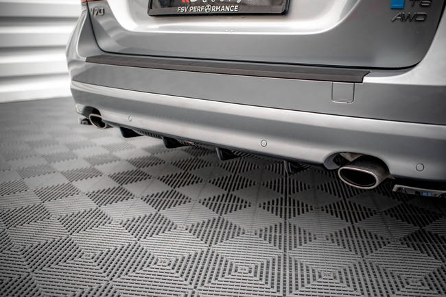 Maxton rear valance til Volvo V70 Mk3 – blank sort – billede 2 af 7