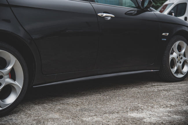 Maxton sideskørter til Alfa Romeo 156 Facelift – blank sort – billede 1 af 8