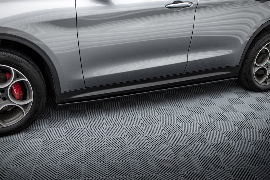 Maxton Side Skirts Diffusers Alfa Romeo Stelvio - Gloss Black