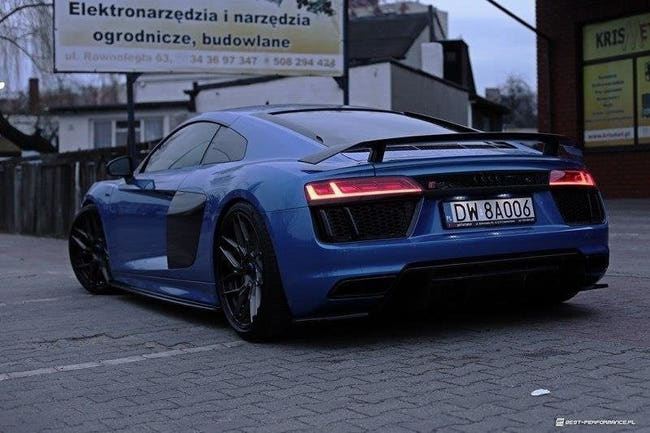 Maxton sideskørter til Audi R8 Mk.2 – blank sort – billede 2 af 5