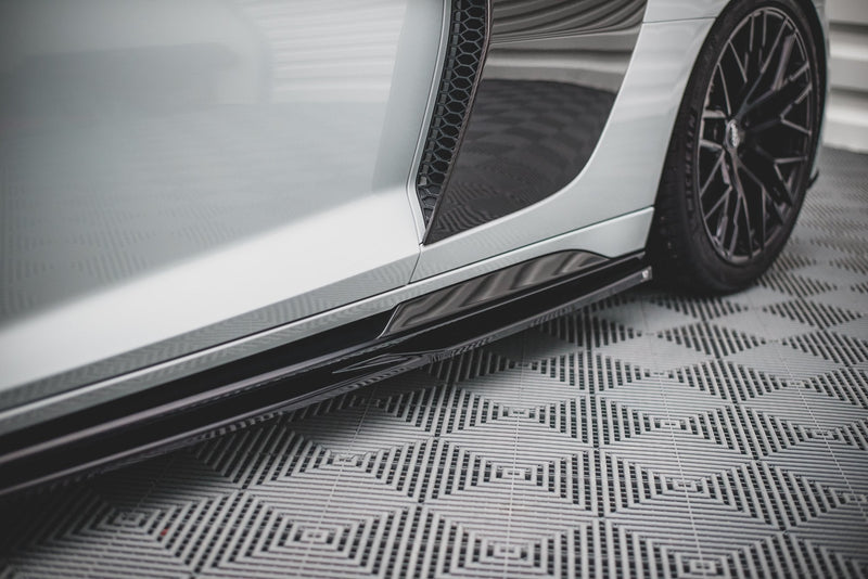 Maxton sideskørter til Audi R8 Mk2 Facelift – blank sort – billede 2 af 6