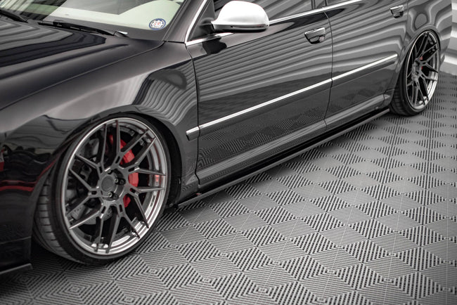 Maxton sideskørter til Audi S8 D3 – blank sort – billede 1 af 6