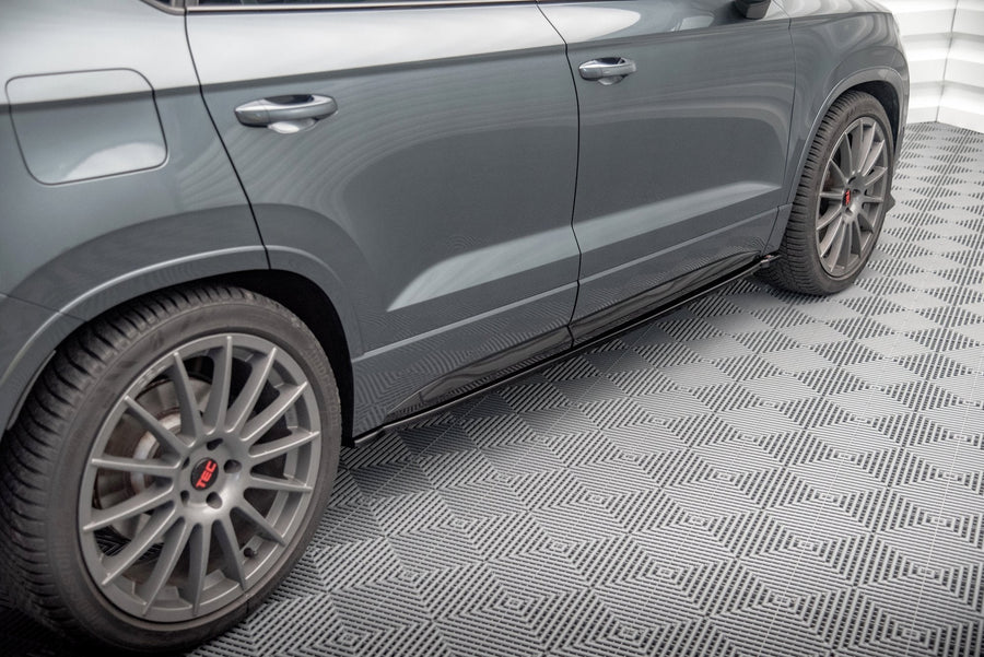 Maxton sideskørter til Cupra Ateca Mk1 / Mk1 Facelift – blank sort – billede 1 af 9