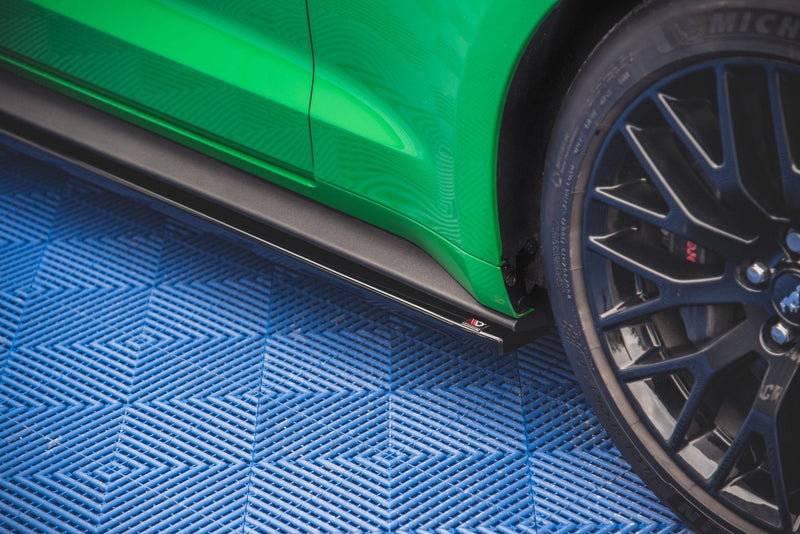 Maxton sideskørter til Ford Mustang GT Mk6 Facelift – blank sort – billede 2 af 6