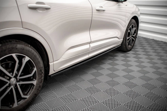 Maxton sideskørter til Ford Kuga ST-Line Mk3 – blank sort – billede 2 af 5