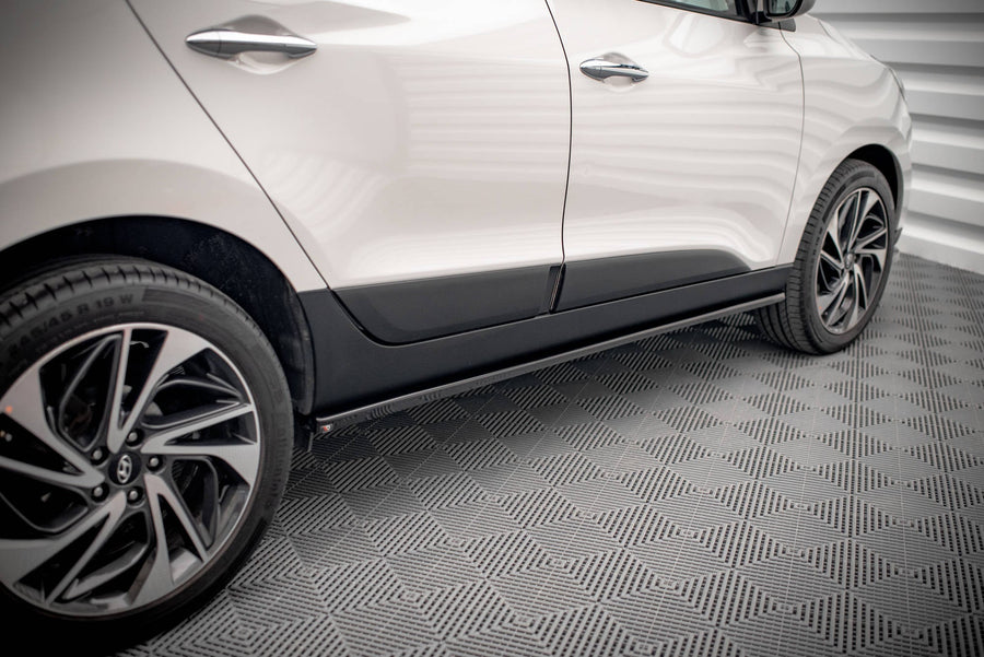 Maxton Side Skirts Diffusers Hyundai Ix35 Mk1 - Gloss Black