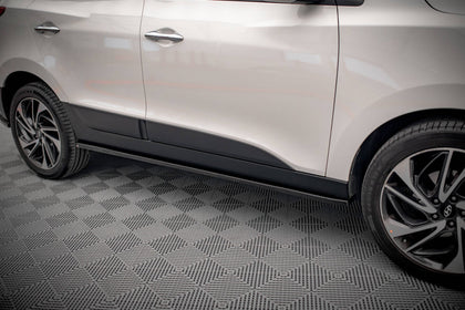 Maxton Side Skirts Diffusers Hyundai Ix35 Mk1 - Gloss Black