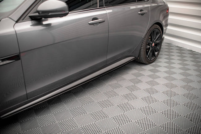 Maxton sideskørter til Jaguar XF R-Sport X260 – blank sort – billede 1 af 5