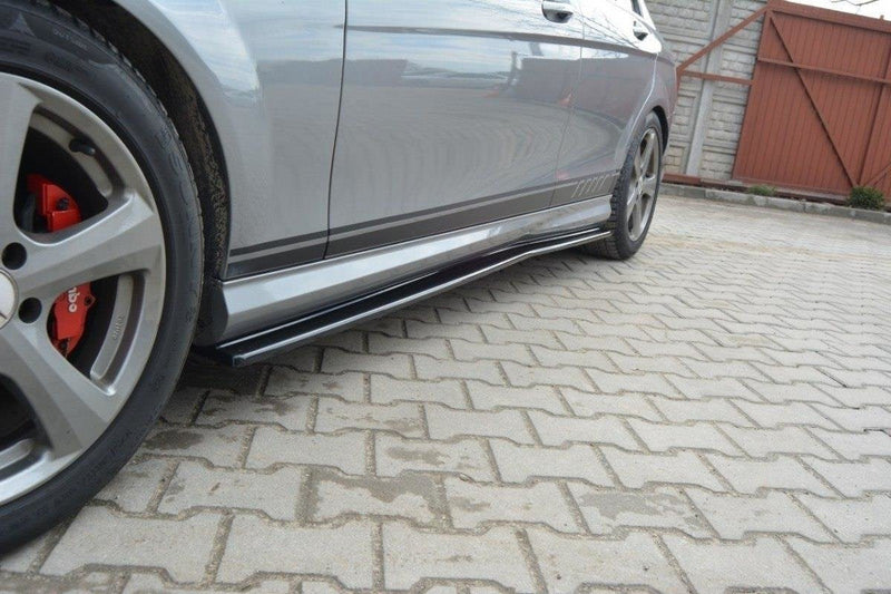 Maxton sideskørter til Mercedes-Benz C Sedan / Estate AMG-Line W204 / S204 – blank sort – billede 1 af 4