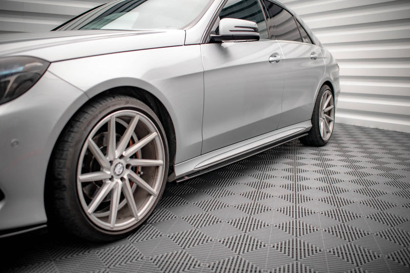 Maxton sideskørter til Mercedes-Benz E63 AMG / AMG-Line Sedan W212 Facelift – blank sort – billede 5 af 11