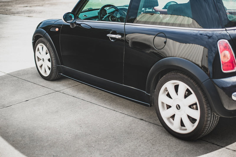 Maxton sideskørter til Mini Cooper / One R50 – blank sort – billede 1 af 7