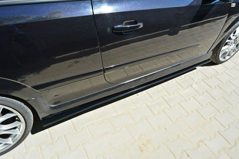 Maxton sideskørter til Opel Astra H (FOR OPC / VXR) – blank sort – billede 1 af 4